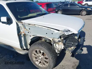 2007 Ford Explorer Sport Trac Limited z VIN 1FMEU33827UA01310, wystawiony jako IAAI lot #42180290 z przebiegiem 200 132 mil mil oraz . Historia ofert i sprzedaży dostępna na DreamBid. Obrazek 12.