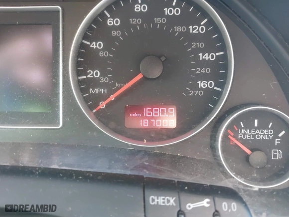 2007 Audi A4 2.0T with VIN WAUAF78E07A206870, listed as a IAAI auction lot 41682107 with 187,008 mi miles. Bid and sale history available at carsss.com. Image 7.