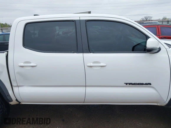 2017 Toyota Tacoma SR5 with VIN 5TFCZ5AN5HX109891, listed as a IAAI auction lot 41902959 with 152,438 mi miles and . Bid and sale history available at DreamBid. Image 13.