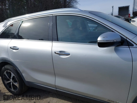 2016 Kia Sorento EX with VIN 5XYPHDA50GG180688, listed as a IAAI auction lot 41745044 with 107,952 mi miles. Bid and sale history available at carsss.com. Image 14.