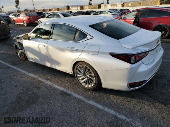 2022 Lexus ES 300h Luxury with VIN 58AEA1C11NU018217, listed as a Copart auction lot 43803745 with 9,446 mi miles and Salvage title. Bid and sale history available at DreamBid. Image 2.