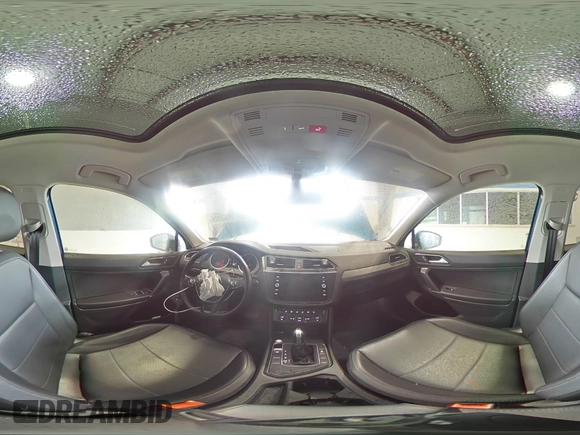 2018 Volkswagen Tiguan SEL с VIN 3VV3B7AX9JM025975, выставлен на аукционе Copart как лот 58786895 с пробегом 84 778 миль миль и Списание • Salvage title. История ставок и продаж доступна на DreamBid. Изображение 15.