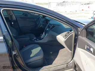 2012 Hyundai Sonata 2.0T SE with VIN 5NPEC4AB9CH365062, listed as a IAAI auction lot 41962372 with 132,232 mi miles. Bid and sale history available at carsss.com. Image 5.