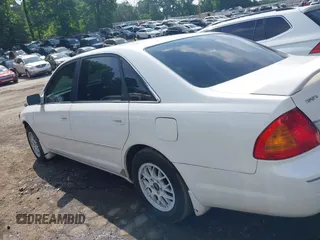 2001 Toyota Avalon XL z VIN 4T1BF28B71U166532, wystawiony jako IAAI lot #42149996 z przebiegiem 172 698 mil mil oraz . Historia ofert i sprzedaży dostępna na DreamBid. Obrazek 13.