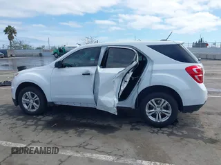 2017 Chevrolet Equinox LS z VIN 2GNALBEK3H1527409, wystawiony jako IAAI lot #41889347 z przebiegiem 114 037 mil mil oraz . Historia ofert i sprzedaży dostępna na DreamBid. Obrazek 14.