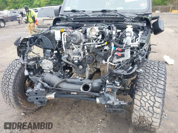 2021 Jeep Gladiator Mojave z VIN 1C6JJTEG9ML605638, wystawiony jako IAAI lot #40302253 z przebiegiem 32 019 mil mil oraz . Historia ofert i sprzedaży dostępna na DreamBid. Obrazek 6.