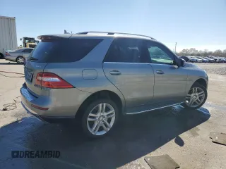 2015 Mercedes-Benz M ML 350 with VIN 4JGDA5HB6FA536757, listed as a Copart auction lot 50070965 with 125,797 mi miles and Salvage Title. Bid and sale history available at carsss.com. Image 3.