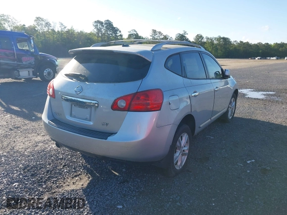 2013 Nissan Rogue SL with VIN JN8AS5MTXDW500433, listed as a IAAI auction lot 41992067 with 188,444 mi miles. Bid and sale history available at carsss.com. Image 4.