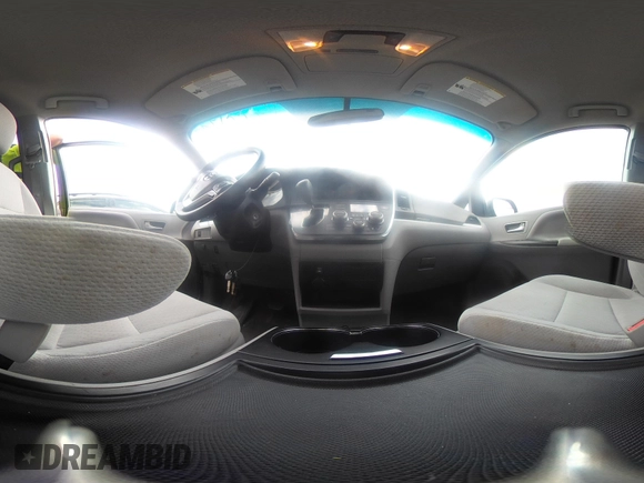 2017 Toyota Sienna LE Auto Access Seat with VIN 5TDKZ3DCXHS818669, listed as a IAAI auction lot 42198544 with 112,871 mi miles. Bid and sale history available at carsss.com. Image 18.