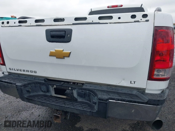 2008 GMC Sierra 3500HD SRW SLT z VIN 1GTHK33648F182602, wystawiony jako IAAI lot #41791227 z przebiegiem 385 336 mil mil oraz . Historia ofert i sprzedaży dostępna na DreamBid. Obrazek 20.