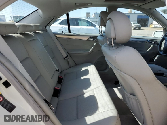 2005 Mercedes-Benz C 320 с VIN WDBRF64J35F573425, выставлен на аукционе Copart как лот 60815455 с пробегом 116 054 миль миль и Списание • Salvage title. История ставок и продаж доступна на DreamBid. Изображение 10.