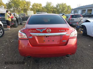 2014 Nissan Altima S with VIN 1N4AL3AP3EN351364, listed as a IAAI auction lot 40311520 with 236,550 mi miles and . Bid and sale history available at carsss.com. Image 16.