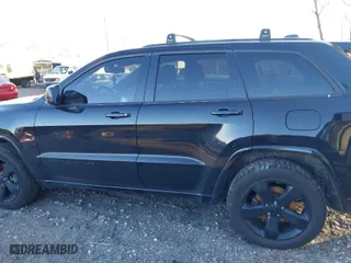2015 Jeep Grand Cherokee Altitude with VIN 1C4RJFAG6FC796571, listed as a IAAI auction lot 41258471 with 104,049 mi miles. Bid and sale history available at carsss.com. Image 14.