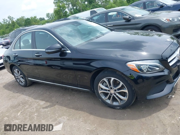 2017 Mercedes-Benz C 300 z VIN 55SWF4KB5HU200236, wystawiony jako IAAI lot #42551004 z przebiegiem 75 802 mil mil oraz . Historia ofert i sprzedaży dostępna na DreamBid. Obrazek 13.
