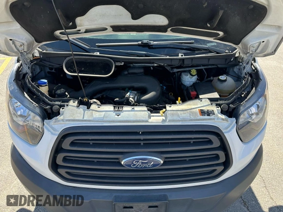 2018 Ford Transit Passenger XL z VIN 1FBZX2CM7JKA76872, wystawiony jako Copart lot #51631945 z przebiegiem 270 145 mil mil oraz Czysty tytuł • Clean title. Historia ofert i sprzedaży dostępna na DreamBid. Obrazek 9.