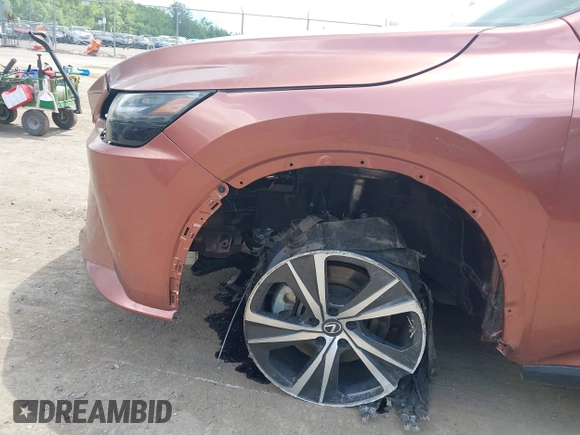 2024 Lexus RX 350 with VIN 2T2BAMCA8RC052539, listed as a IAAI auction lot 42177219 with 16,737 mi miles and . Bid and sale history available at DreamBid. Image 6.