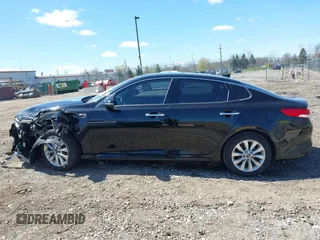 2018 Kia Optima EX with VIN 5XXGU4L38JG187309, listed as a IAAI auction lot 42017183 with 82,426 mi miles and . Bid and sale history available at carsss.com. Image 14.