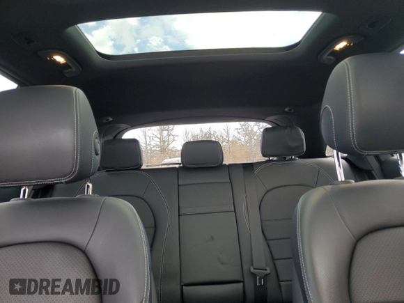2022 Mercedes-Benz GLC 300 z VIN W1N0G8EB2NV381180, wystawiony jako Copart lot #48484175 z przebiegiem 36 719 mil mil oraz Szkoda całkowita • Salvage title. Historia ofert i sprzedaży dostępna na DreamBid. Obrazek 10.