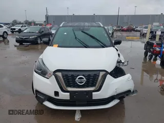 2020 Nissan Kicks SR z VIN 3N1CP5DV2LL533845, wystawiony jako IAAI lot #41551306 z przebiegiem 61 887 mil mil oraz . Historia ofert i sprzedaży dostępna na DreamBid. Obrazek 12.