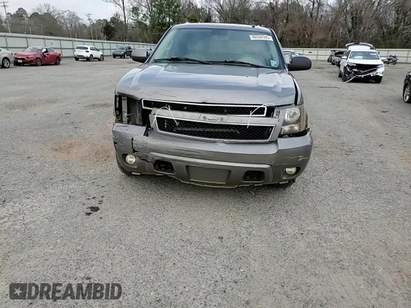 2007 Chevrolet Suburban LT z VIN 1GNFK163X7R411642, wystawiony jako Copart lot #48594595 z przebiegiem 233 733 mil mil oraz Szkoda całkowita • Salvage title. Historia ofert i sprzedaży dostępna na DreamBid. Obrazek 12.