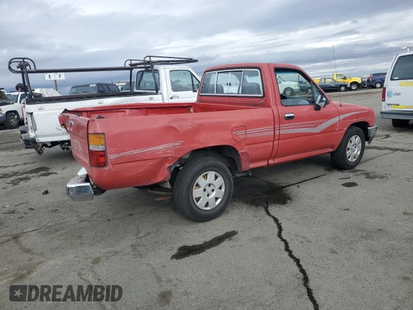 1990 Toyota Pickup DX с VIN JT4RN81P1L5069080, выставлен на аукционе Copart как лот 81606084 с пробегом 168 115 миль миль и Списание • Salvage title. История ставок и продаж доступна на DreamBid. Изображение 3.