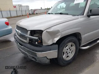 2005 Chevrolet Silverado 1500 LS with VIN 2GCEC19V751211824, listed as a IAAI auction lot 41944646 with 209,917 mi miles and . Bid and sale history available at DreamBid. Image 6.