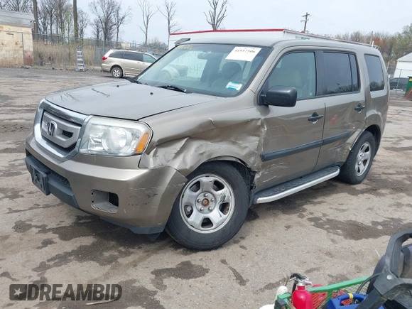 2011 Honda Pilot LX z VIN 5FNYF4H21BB103169, wystawiony jako IAAI lot #41957506 z przebiegiem 124 150 mil mil oraz . Historia ofert i sprzedaży dostępna na DreamBid. Obrazek 17.