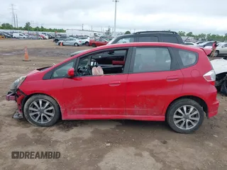 2013 Honda Fit Sport с VIN JHMGE8H50DC066694, выставлен на аукционе IAAI как лот 42358694 с пробегом 84 275 миль миль и . История ставок и продаж доступна на DreamBid. Изображение 15.