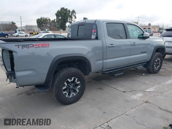 2021 Toyota Tacoma 4WD SR5 with VIN 3TMDZ5BN8MM114229, listed as a IAAI auction lot 41583843 with 46,927 mi miles. Bid and sale history available at carsss.com. Image 4.
