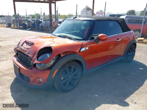 2013 MINI Cooper Convertible S with VIN WMWZP3C51DT705547, listed as a IAAI auction lot 41992042 with 94,912 mi miles. Bid and sale history available at carsss.com. Image 18.