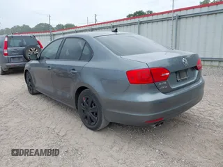 2014 Volkswagen Jetta Sedan SE w/Connectivity/Sunroof PZEV with VIN 3VWD17AJ6EM247300, listed as a IAAI auction lot 42074917 with 170,131 mi miles. Bid and sale history available at carsss.com. Image 3.