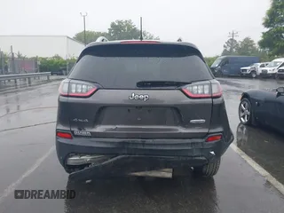 2019 Jeep Cherokee Latitude Plus with VIN 1C4PJMLB7KD195591, listed as a IAAI auction lot 42433607 with 58,370 mi miles and . Bid and sale history available at DreamBid. Image 16.