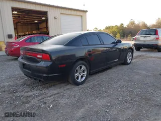 2011 Dodge Charger Rallye with VIN 2B3CL3CG1BH543873, listed as a IAAI auction lot 41777941 with 162,261 mi miles. Bid and sale history available at carsss.com. Image 4.