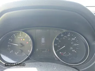 2018 Nissan Rogue SV z VIN KNMAT2MV6JP569246, wystawiony jako IAAI lot #42085827 z przebiegiem 143 364 mil mil oraz . Historia ofert i sprzedaży dostępna na DreamBid. Obrazek 7.