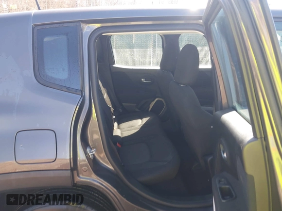 2017 Jeep Renegade Sport with VIN ZACCJBAB4HPF33738, listed as a IAAI auction lot 41754812 with 137,721 mi miles and . Bid and sale history available at carsss.com. Image 8.