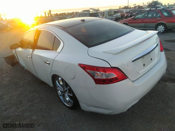 2011 Nissan Maxima 3.5 S with VIN 1N4AA5APXBC847223, listed as a IAAI auction lot 38223126 with 86,241 mi miles. Bid and sale history available at carsss.com. Image 3.