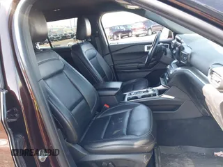 2020 Ford Explorer XLT with VIN 1FMSK8DHXLGA66970, listed as a IAAI auction lot 41941824 with 81,187 mi miles. Bid and sale history available at carsss.com. Image 5.