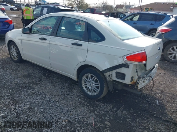 2009 Ford Focus SE z VIN 1FAHP35N79W235743, wystawiony jako IAAI lot #42086256 z przebiegiem 95 986 mil mil oraz . Historia ofert i sprzedaży dostępna na DreamBid. Obrazek 3.