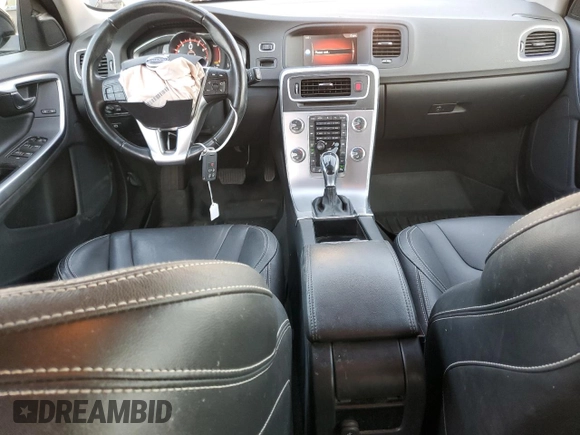 2018 Volvo V60 Dynamic with VIN YV140MSL6J2412231, listed as a Copart auction lot 73407033 with 42,397 mi miles and . Bid and sale history available at DreamBid. Image 8.