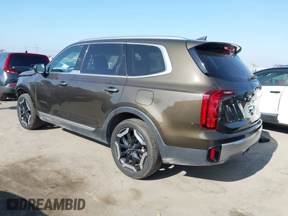 2023 Kia Telluride S with VIN 5XYP6DGC3PG359562, listed as a IAAI auction lot 42675786 with 46,681 mi miles and . Bid and sale history available at DreamBid. Image 3.