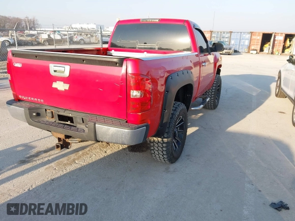 2008 Chevrolet Silverado 1500 Work Truck with VIN 1GCEK14C88Z136619, listed as a IAAI auction lot 41769536 with 201,884 mi miles. Bid and sale history available at carsss.com. Image 4.