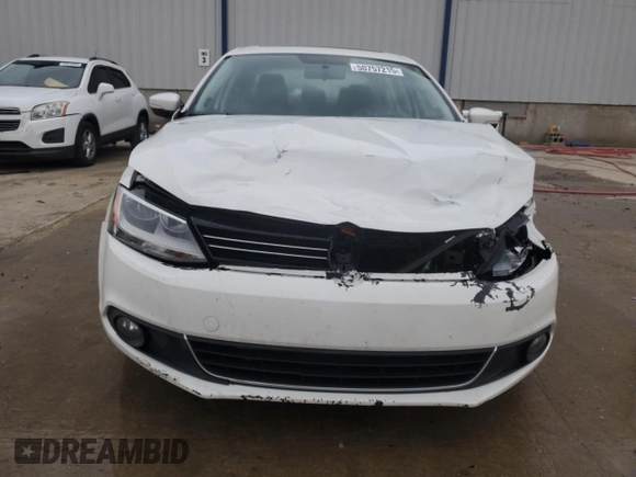 2012 Volkswagen Jetta SEL with VIN 3VWLX7AJ6CM407974, listed as a Copart auction lot 50757215 with 165,358 mi miles and Non repairable. Bid and sale history available at DreamBid. Image 5.