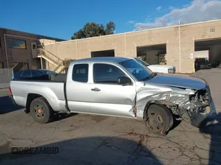 2006 Toyota Tacoma z VIN 5TETX22N26Z282695, wystawiony jako IAAI lot #41540262 z przebiegiem 259 961 mil mil oraz . Historia ofert i sprzedaży dostępna na DreamBid. Obrazek 14.