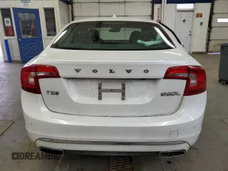 2018 Volvo S60 Inscription z VIN LYV402HK0JB171760, wystawiony jako Copart lot #45929395 z przebiegiem Nie podano mil oraz Szkoda całkowita • Salvage title. Historia ofert i sprzedaży dostępna na DreamBid. Obrazek 6.