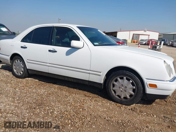 1999 Mercedes-Benz E-Class with VIN WDBJF65H6XA867166, listed as a IAAI auction lot 42017341 with 89,841 mi miles. Bid and sale history available at carsss.com. Image 13.