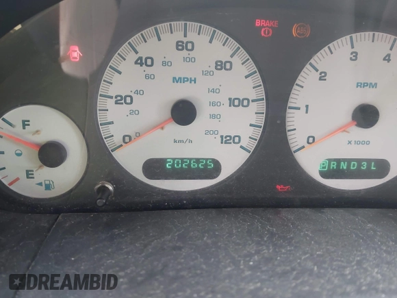 2003 Dodge Caravan SE with VIN 1D4GP243X3B266003, listed as a IAAI auction lot 42262213 with 202,625 mi miles and . Bid and sale history available at DreamBid. Image 7.