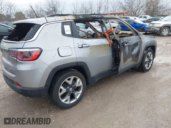 2019 Jeep Compass Limited with VIN 3C4NJCCB3KT675963, listed as a IAAI auction lot 41113330 with 1 mi miles. Bid and sale history available at carsss.com. Image 4.