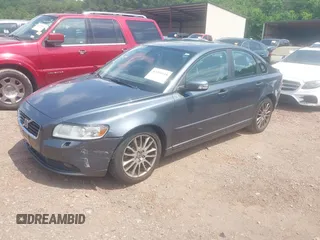 2010 Volvo S40 с VIN YV1382MS9A2491150, выставлен на аукционе IAAI как лот 42291618 с пробегом 108 287 миль миль и . История ставок и продаж доступна на DreamBid. Изображение 2.