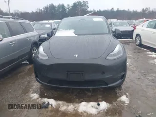 2024 Tesla Model Y Long Range with VIN 7SAYGDEE3RA239499, listed as a IAAI auction lot 41632887 with Not Provided miles. Bid and sale history available at carsss.com. Image 11.