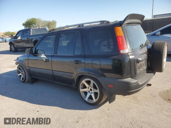 1998 Honda CR-V LX with VIN JHLRD284XWC003478, listed as a Copart auction lot 48770595 with 186,712 mi miles and Salvage Title. Bid and sale history available at carsss.com. Image 2.